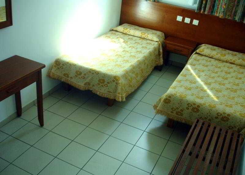 Apartamentos Karina 普拉亚戴尔雷安格莱斯 外观 照片